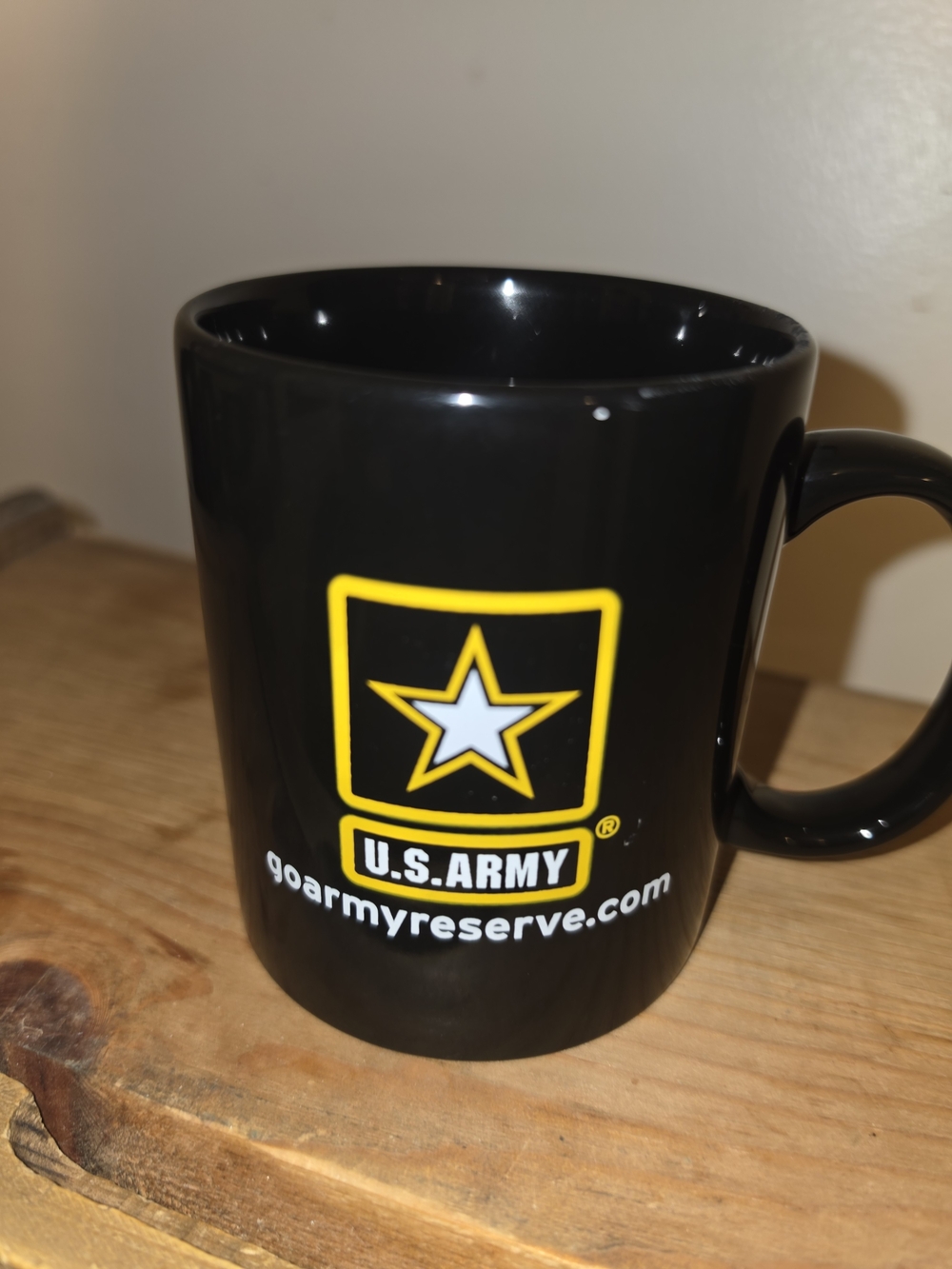 U.S. Army Black Mug with Yellow Star Emblem